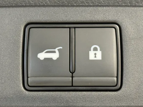 DG23GCZ Nissan Qashqai 1.5 E-Power Tekna [Bose] 5dr Auto Thumbnail #13