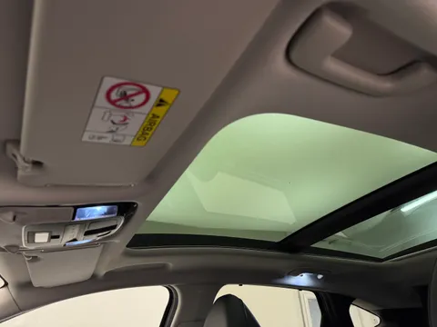 DL71XYP Hyundai Tucson Ultimate Phev 1.6 h T-GDi 13.8kWh Auto 4WD Thumbnail #16