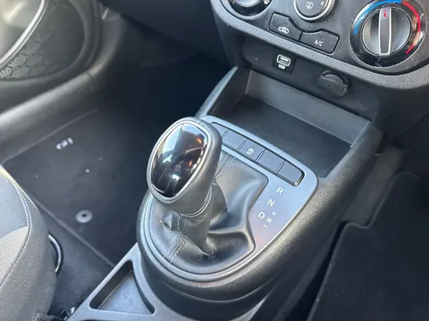 DE20EGD Hyundai i10 1.2 MPi SE Connect 5dr Auto Thumbnail #24