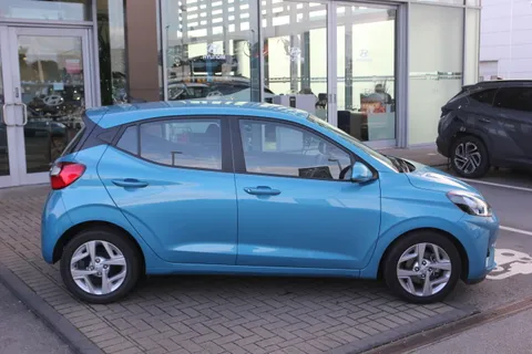 YE22RUJ Hyundai i10 1.2 MPi SE Connect 5dr Auto Thumbnail #4