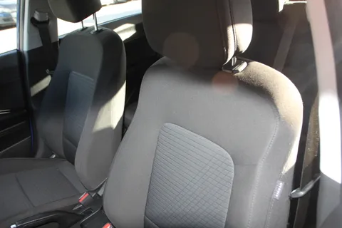 MW72VWF Hyundai i20 1.0T GDi 48V MHD SE Connect 5dr Thumbnail #9