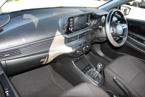 MW72VWF Hyundai i20 1.0T GDi 48V MHD SE Connect 5dr Thumbnail #3