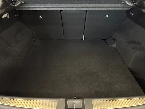 DU25VVL Renault Rafale E-Tech FHEV Techno Esprit Alpine 5dr Auto 4C Thumbnail #9