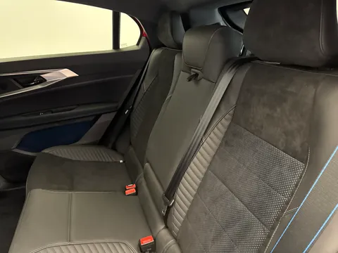 DU25VVL Renault Rafale E-Tech FHEV Techno Esprit Alpine 5dr Auto 4C Thumbnail #11