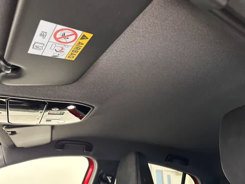 DU25VVL Renault Rafale E-Tech FHEV Techno Esprit Alpine 5dr Auto 4C Thumbnail #15