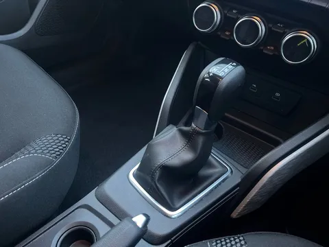 BA72GDO Dacia Duster 1.3 TCe 150 Prestige 5dr EDC Thumbnail #6