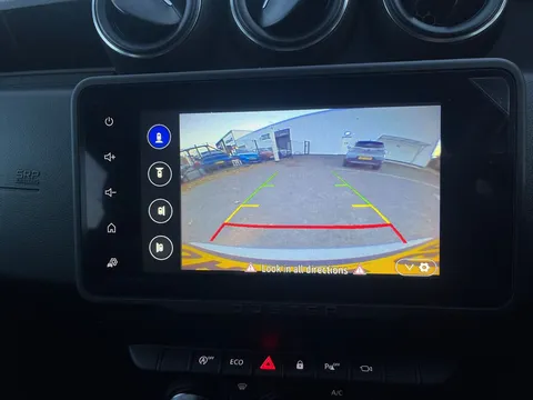 BA72GDO Dacia Duster 1.3 TCe 150 Prestige 5dr EDC Thumbnail #8