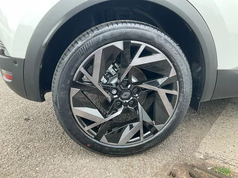 BD74FHP Renault Captur 1.6 E-Tech Full Hybrid 145 Esprit Alpine 5dr Auto Thumbnail #33