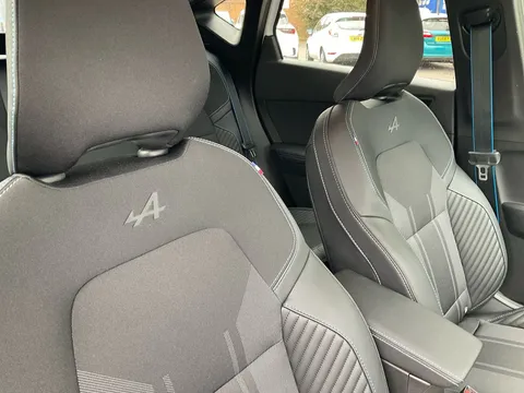 BD74FHP Renault Captur 1.6 E-Tech Full Hybrid 145 Esprit Alpine 5dr Auto Thumbnail #18