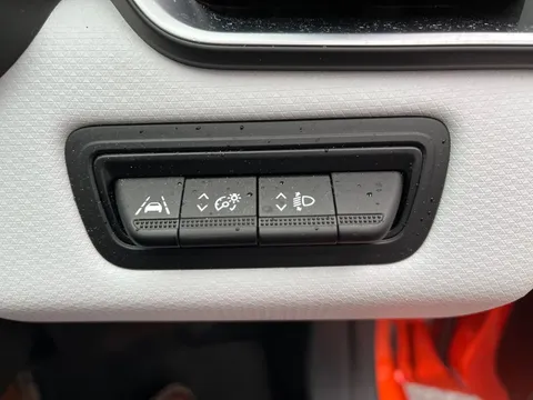 BL22RZA Renault Clio 1.0 TCe 90 SE Edition 5dr Thumbnail #13