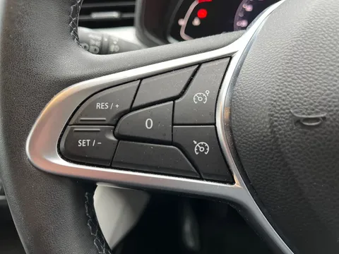 BL22RZA Renault Clio 1.0 TCe 90 SE Edition 5dr Thumbnail #26