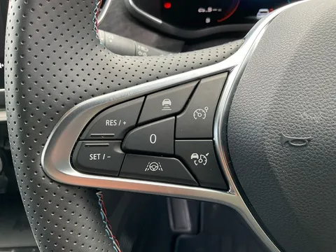 DU74WZO Renault ARKANA 1.6 E-Tech FHEV 145 Esprit Alpine 5dr Auto Thumbnail #23