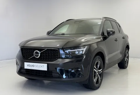 CK73GHF Volvo XC40 2.0 B4P Plus Dark 5dr Auto Thumbnail #3