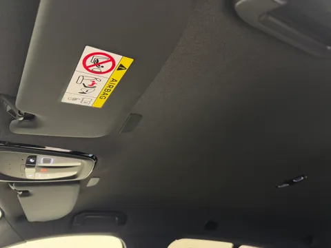 CK73GHF Volvo XC40 2.0 B4P Plus Dark 5dr Auto Thumbnail #22