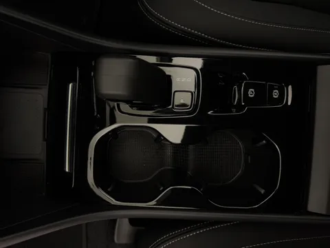 CK73GHF Volvo XC40 2.0 B4P Plus Dark 5dr Auto Thumbnail #23
