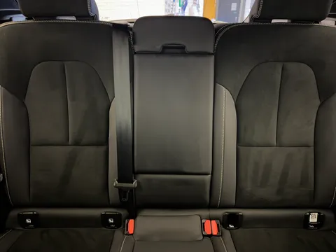 CK73GHF Volvo XC40 2.0 B4P Plus Dark 5dr Auto Thumbnail #24