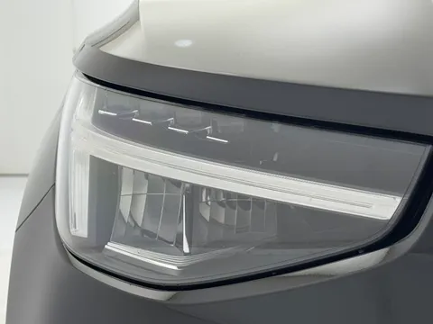 CK73GHF Volvo XC40 2.0 B4P Plus Dark 5dr Auto Thumbnail #39