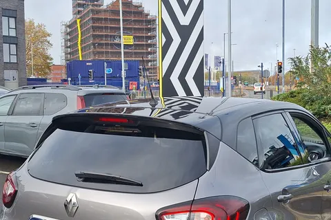 HK69SZL Renault Captur 1.0 TCE 100 Iconic 5dr Thumbnail #26