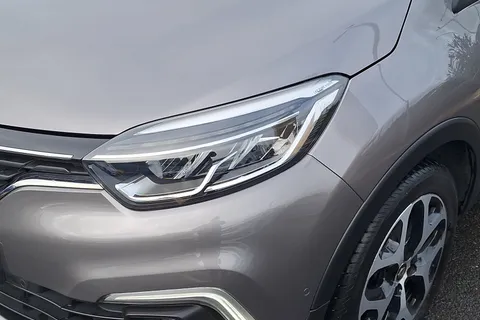 HK69SZL Renault Captur 1.0 TCE 100 Iconic 5dr Thumbnail #15