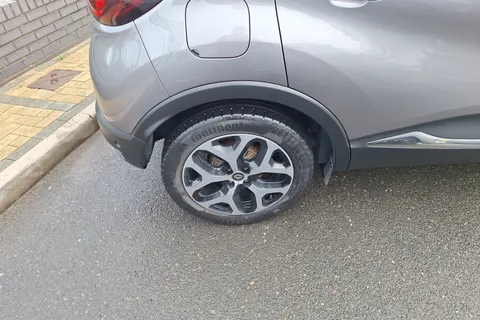 HK69SZL Renault Captur 1.0 TCE 100 Iconic 5dr Thumbnail #29