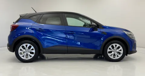 DA72CHV Renault Captur 1.6 E-TECH Hybrid 145 Iconic Edition 5dr Auto Thumbnail #5