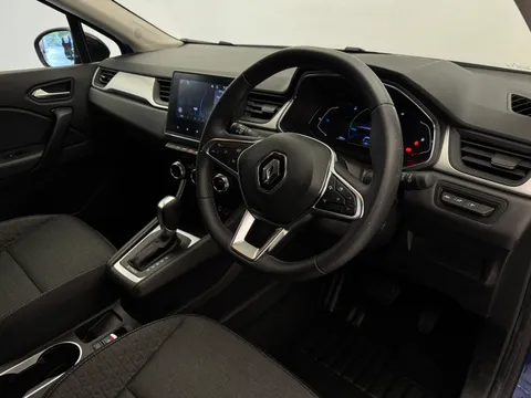 DA72CHV Renault Captur 1.6 E-TECH Hybrid 145 Iconic Edition 5dr Auto Thumbnail #19