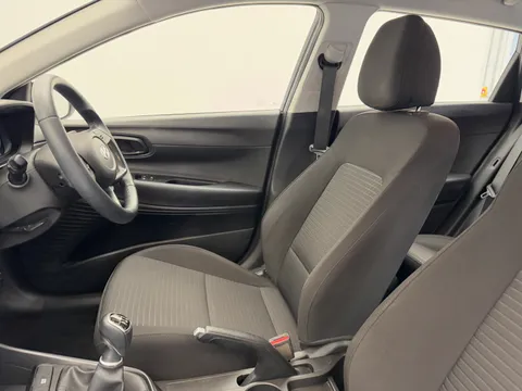 DX72ZWE Hyundai i20 1.0T GDi 48V MHD SE Connect 5dr Thumbnail #13