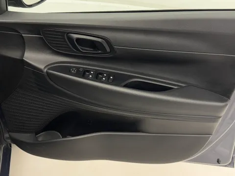 DX72ZWE Hyundai i20 1.0T GDi 48V MHD SE Connect 5dr Thumbnail #17