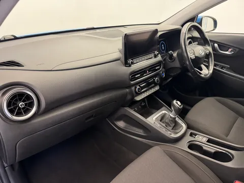 ET21OSZ Hyundai Kona 1.0 TGDi 48V MHEV Premium 5dr Thumbnail #12