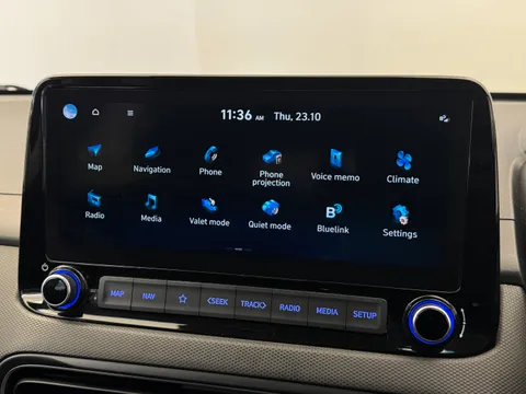 ET21OSZ Hyundai Kona 1.0 TGDi 48V MHEV Premium 5dr Thumbnail #23