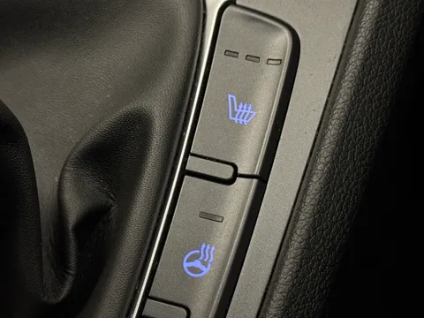 ET21OSZ Hyundai Kona 1.0 TGDi 48V MHEV Premium 5dr Thumbnail #27