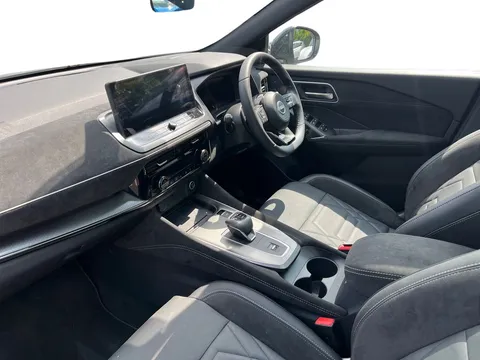 OW24WEP Nissan Qashqai 1.3 DiG-T MH 158 N-Design 5dr Xtronic Thumbnail #11