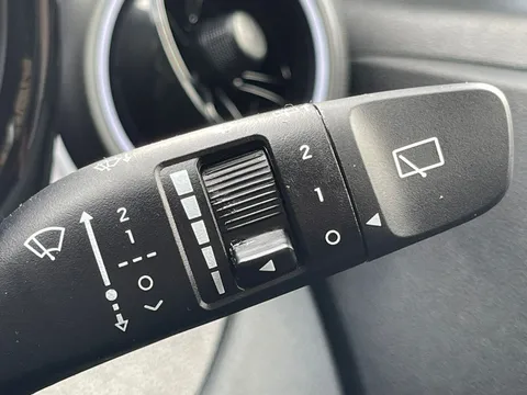 ML75UEK Hyundai i10 1.0 [63] Premium 5dr Auto [Nav] Thumbnail #19