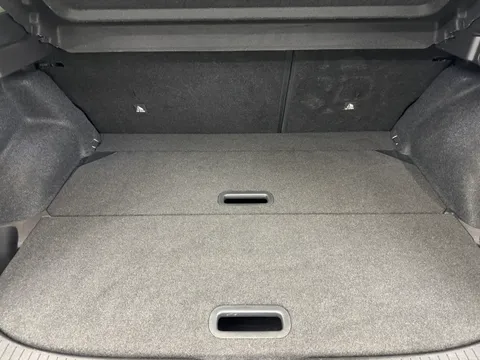 OW24WDN Nissan Qashqai 1.3 DiG-T MH 158 Tekna 5dr Thumbnail #13