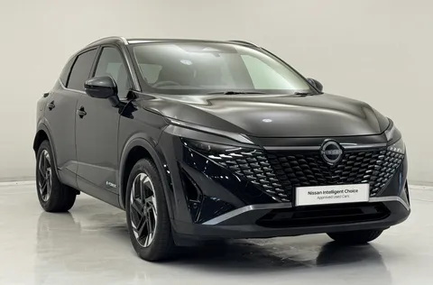 OW24EZE Nissan Qashqai 1.5 E-Power N-Connecta [Glass Roof] 5dr Auto Thumbnail #4