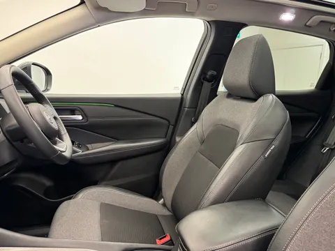 OW24EZE Nissan Qashqai 1.5 E-Power N-Connecta [Glass Roof] 5dr Auto Thumbnail #30