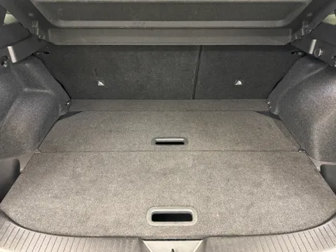 OW24EZE Nissan Qashqai 1.5 E-Power N-Connecta [Glass Roof] 5dr Auto Thumbnail #35