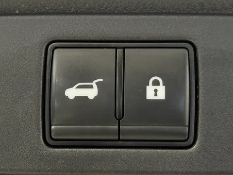 OV24GAA Nissan Qashqai 1.5 E-Power Tekna+ 5dr Auto Thumbnail #15