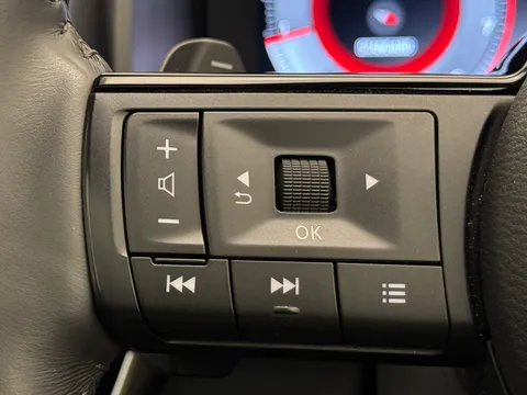 KM73VPZ Nissan Qashqai 1.3 DiG-T MH 158 Tekna 5dr Xtronic Thumbnail #25