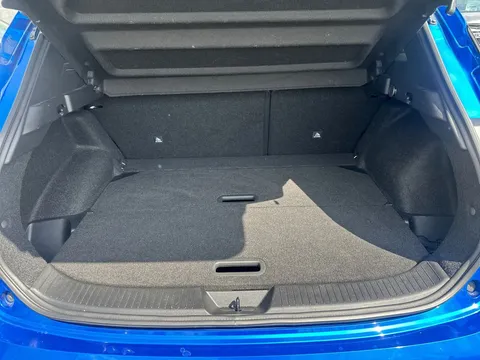 FE22MYJ Nissan Qashqai 1.3 DiG-T MH Tekna 5dr Thumbnail #19