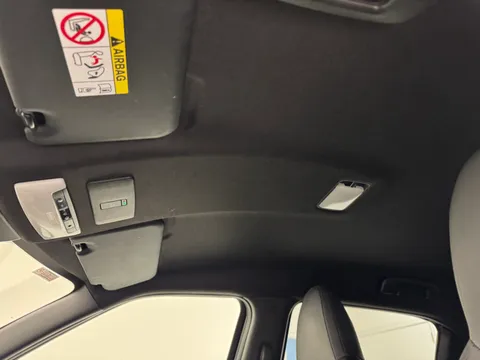 OX73KNU Nissan Juke 1.6 Hybrid N-Connecta 5dr Auto Thumbnail #18