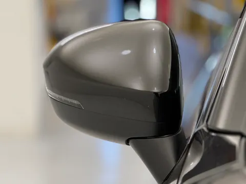 OX73KNU Nissan Juke 1.6 Hybrid N-Connecta 5dr Auto Thumbnail #31