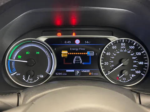 OV24YLN Nissan Juke 1.6 Hybrid N-Connecta 5dr Auto Thumbnail #29