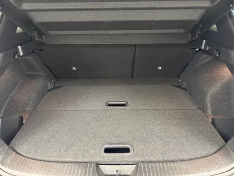 KM73UZG Nissan Qashqai 1.3 DiG-T MH Tekna 5dr Thumbnail #13