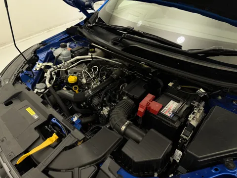 KM73UZG Nissan Qashqai 1.3 DiG-T MH Tekna 5dr Thumbnail #33