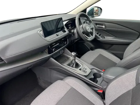 OW24EZP Nissan Qashqai 1.3 DiG-T MH N-Connecta [Glass Roof] 5dr Thumbnail #11