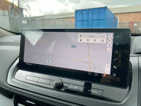 OW24EZP Nissan Qashqai 1.3 DiG-T MH N-Connecta [Glass Roof] 5dr Thumbnail #13