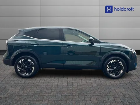 OW24EZP Nissan Qashqai 1.3 DiG-T MH N-Connecta [Glass Roof] 5dr Thumbnail #10