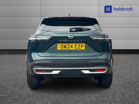OW24EZP Nissan Qashqai 1.3 DiG-T MH N-Connecta [Glass Roof] 5dr Thumbnail #9