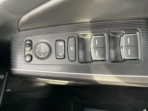 YY24KFF Honda Civic 2.0 eHEV Advance 5dr CVT Thumbnail #18